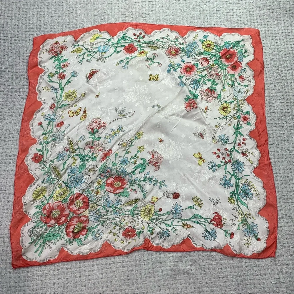 Vtg Silky Floral Poppies Cottagecore Butterflies Bees Pink Green Yellow White